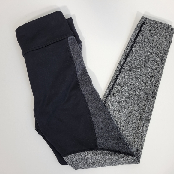 Alala Black and Grey Leggings - Picture 2 of 9